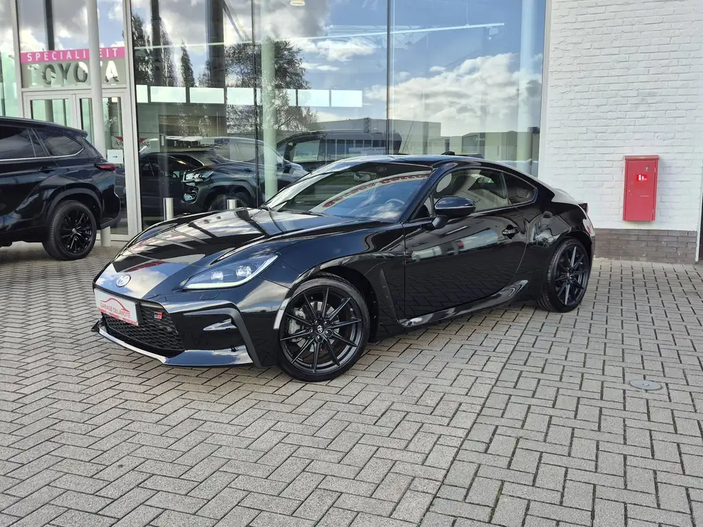 Toyota GR86 2024 из Европы — купить под ключ