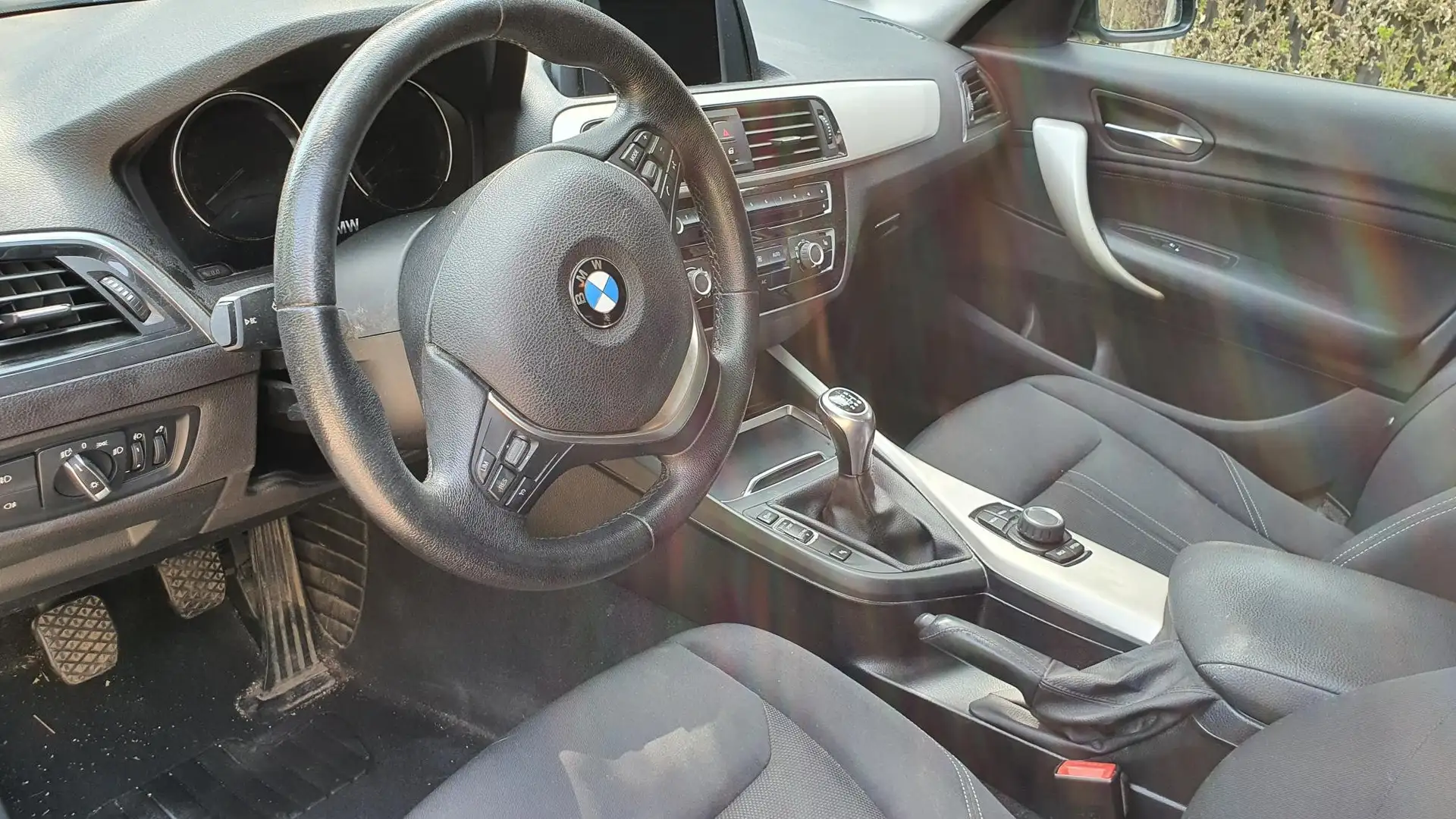 BMW 118 118i Grau - 2
