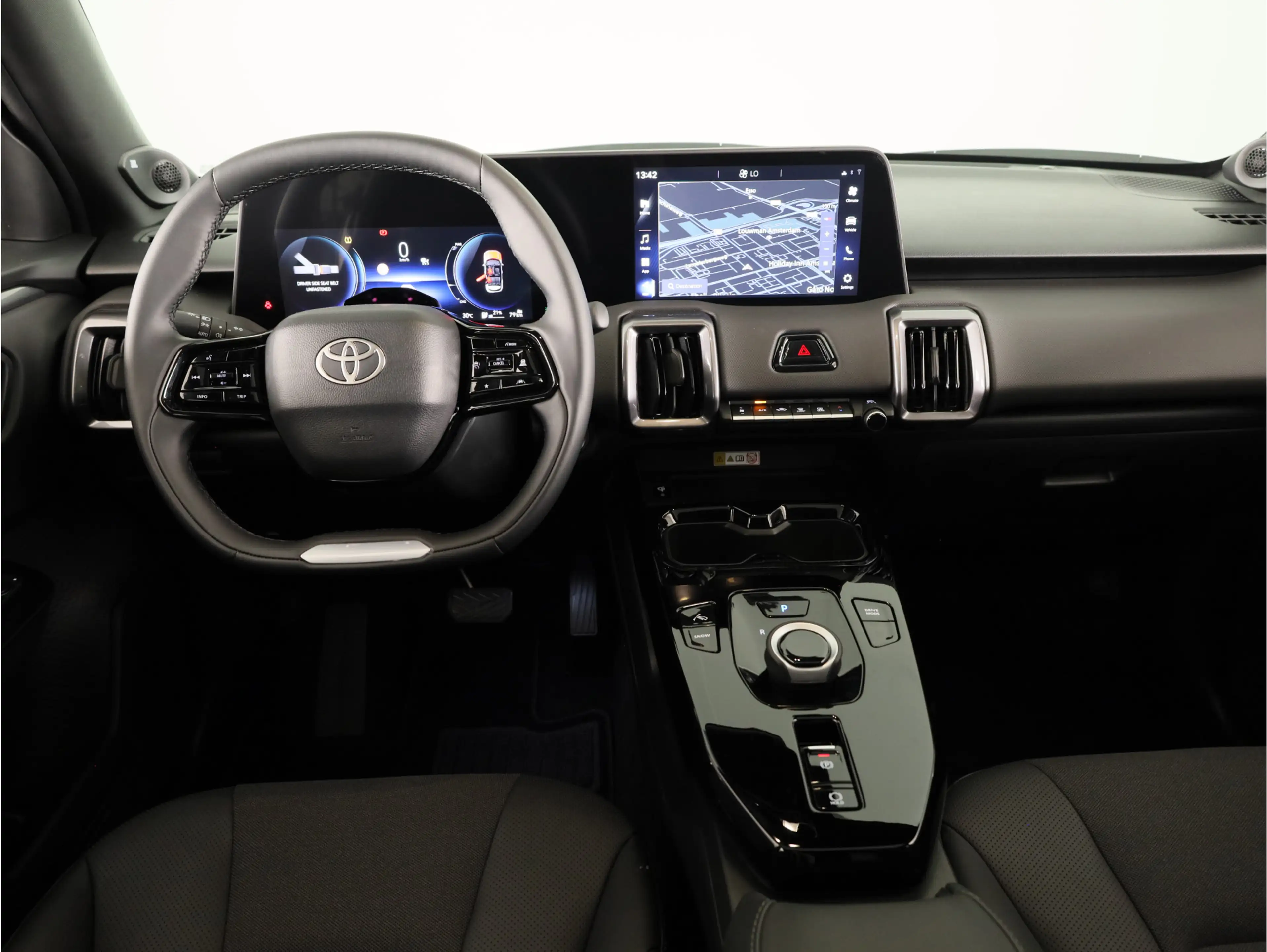 Toyota Urban Cruiser Executive 61 kWh *NIEUW* | Direct leverbaar! | Met — photo 4