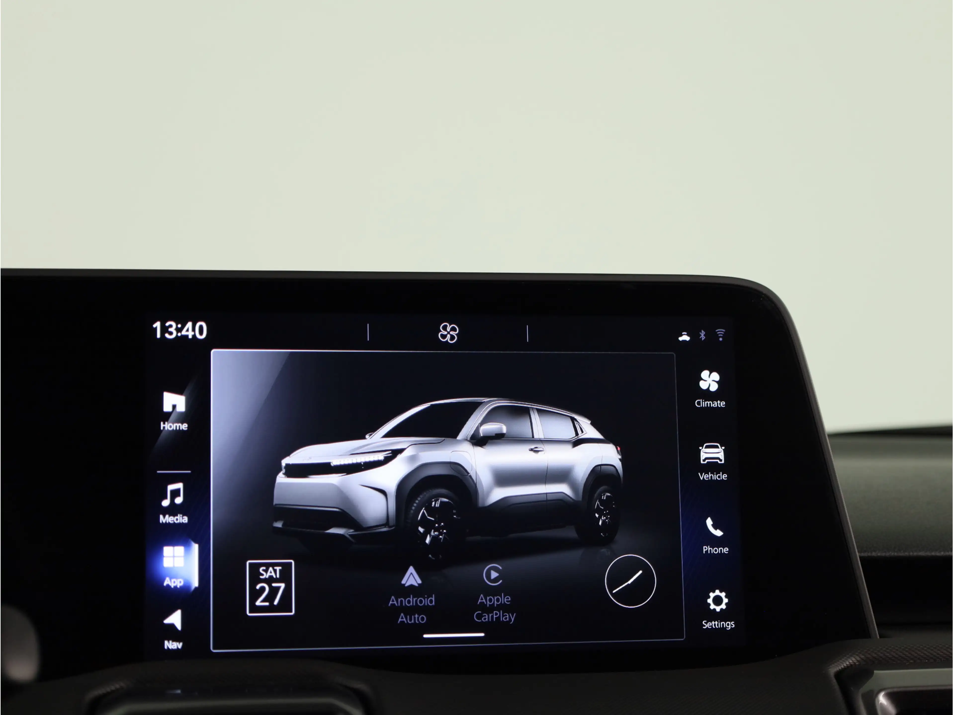 Toyota Urban Cruiser Executive 61 kWh *NIEUW* | Direct leverbaar! | Met — photo 7