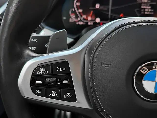 BMW X5 M view 11