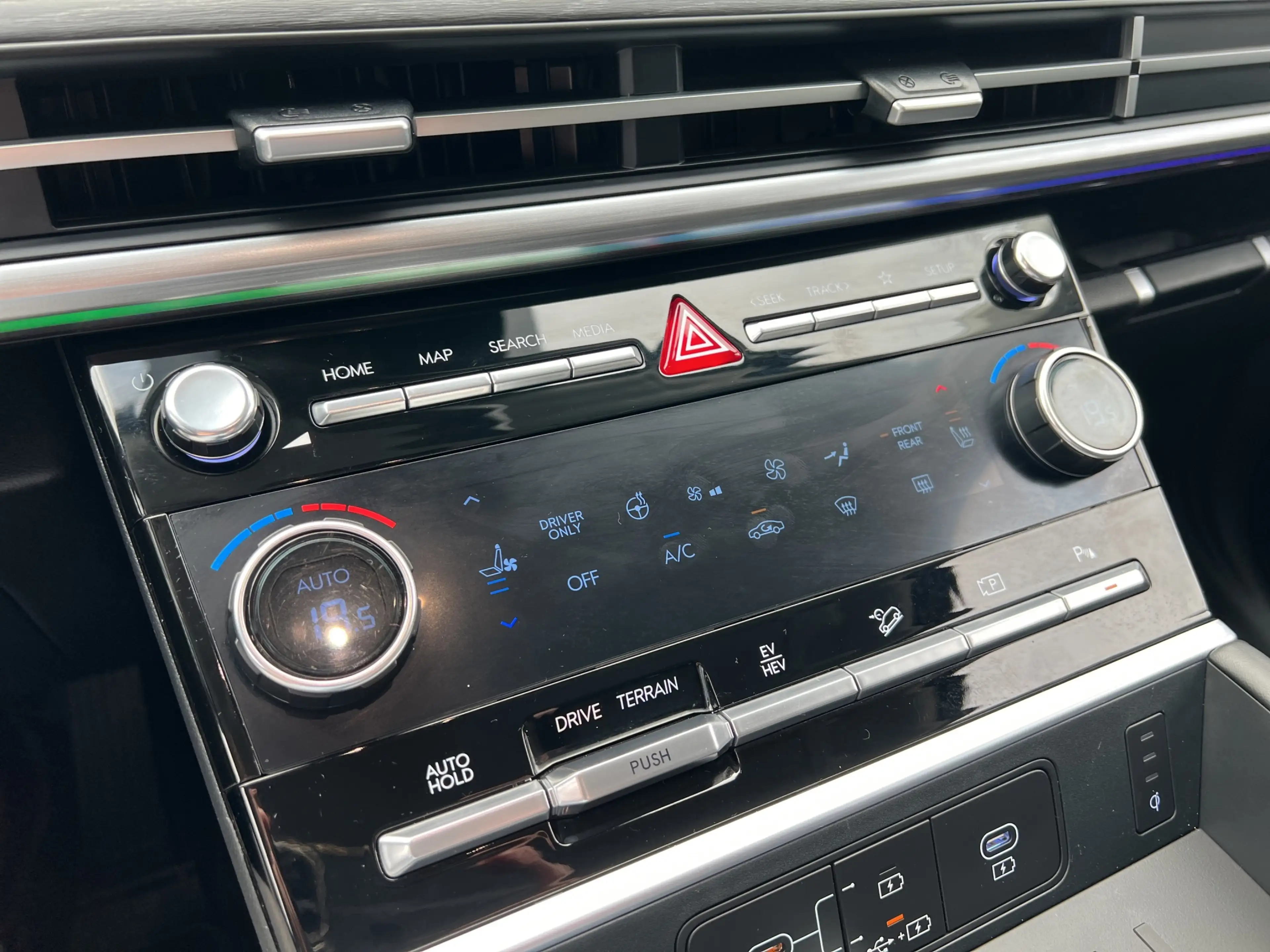 Hyundai SANTA FE 1.6 T-GDI 252pk PHEV Premium Plus 4WD 7p. | Elektr — photo 25