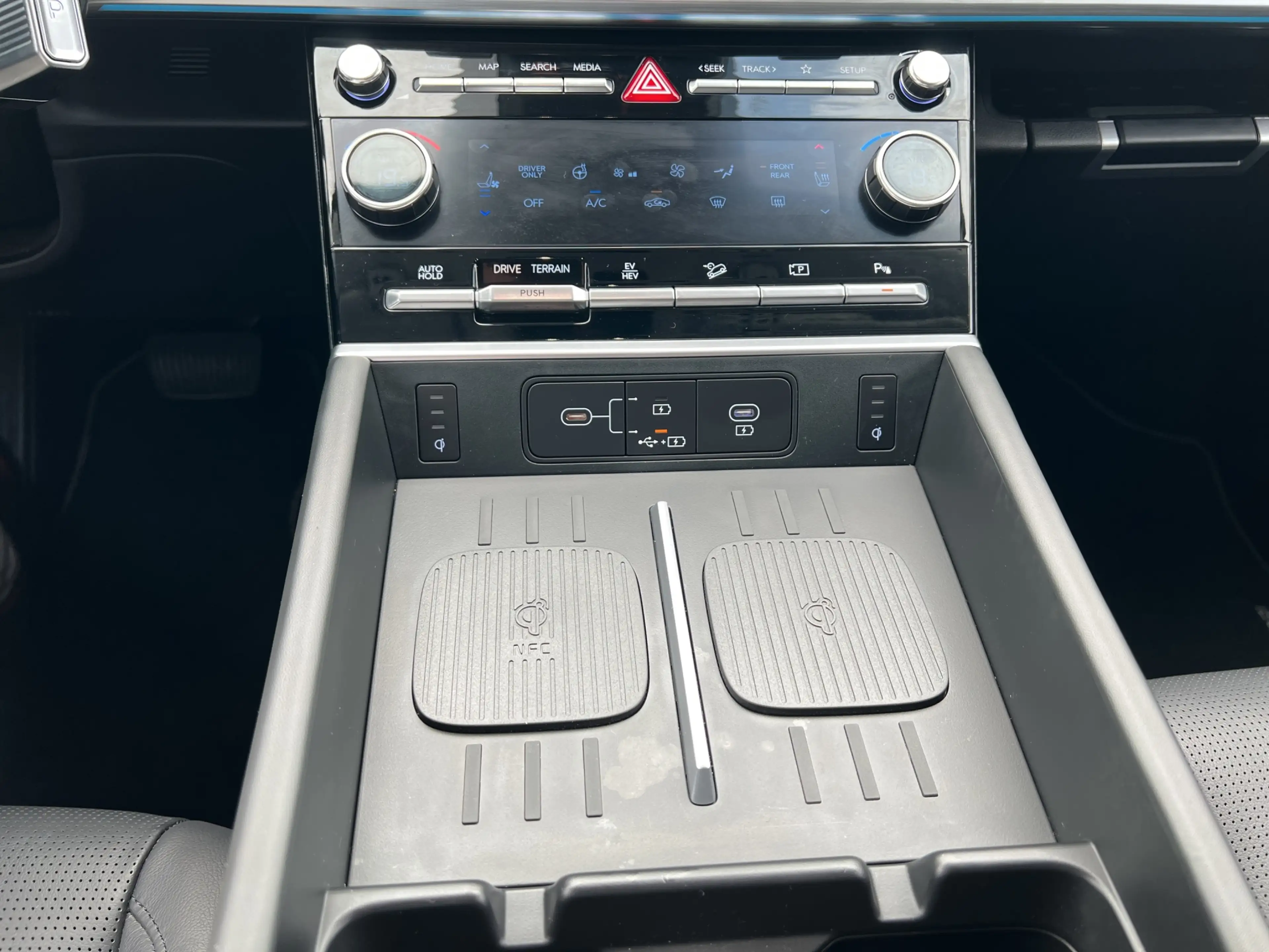 Hyundai SANTA FE 1.6 T-GDI 252pk PHEV Premium Plus 4WD 7p. | Elektr — photo 28