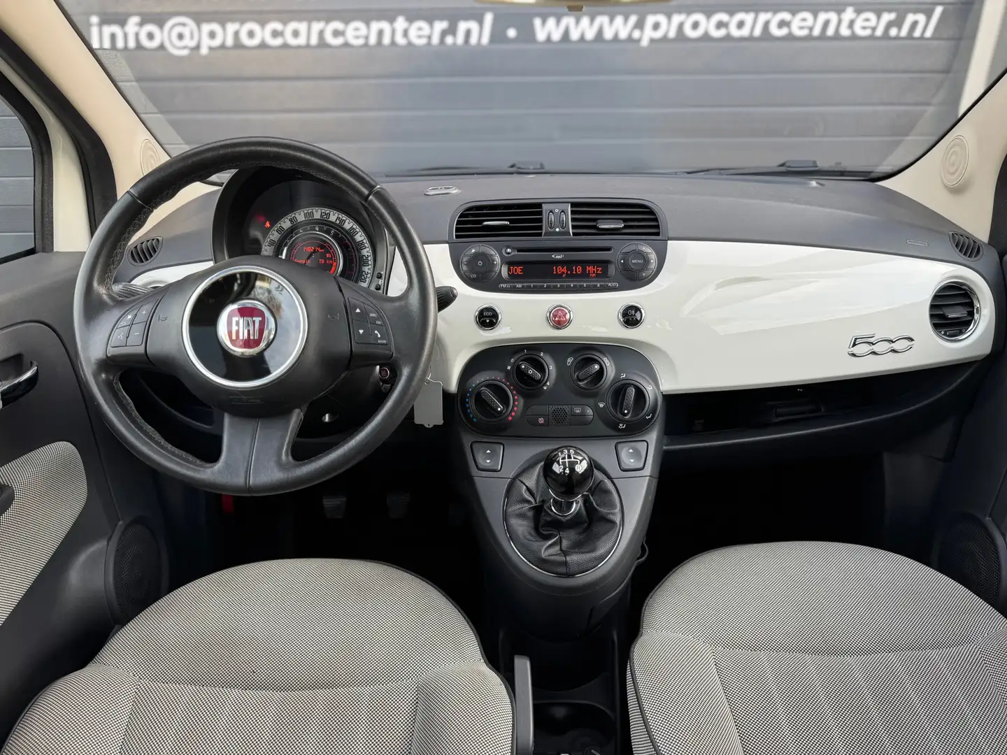 Fiat 500 0.9 TwinAir Lounge PANO|AIRCO|1e EIGENAAR|EL.RAMEN Wit - 2