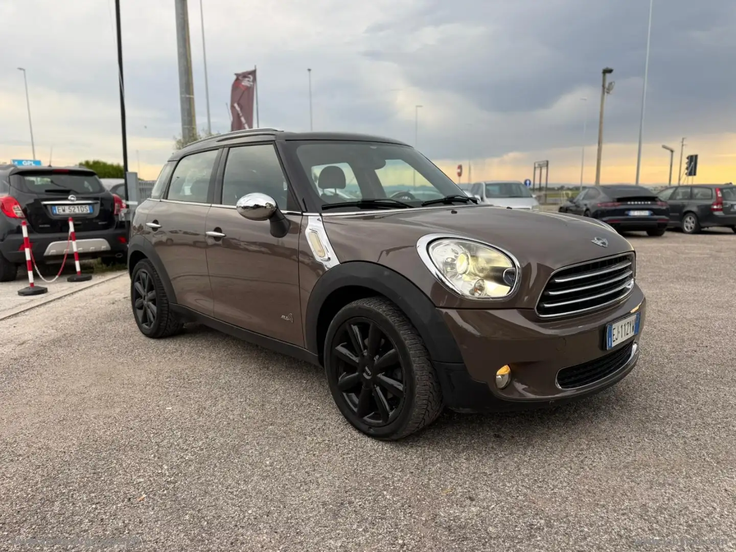 MINI Cooper Countryman Mini 2.0 Cooper D Countryman ALL4 Automatica - 1