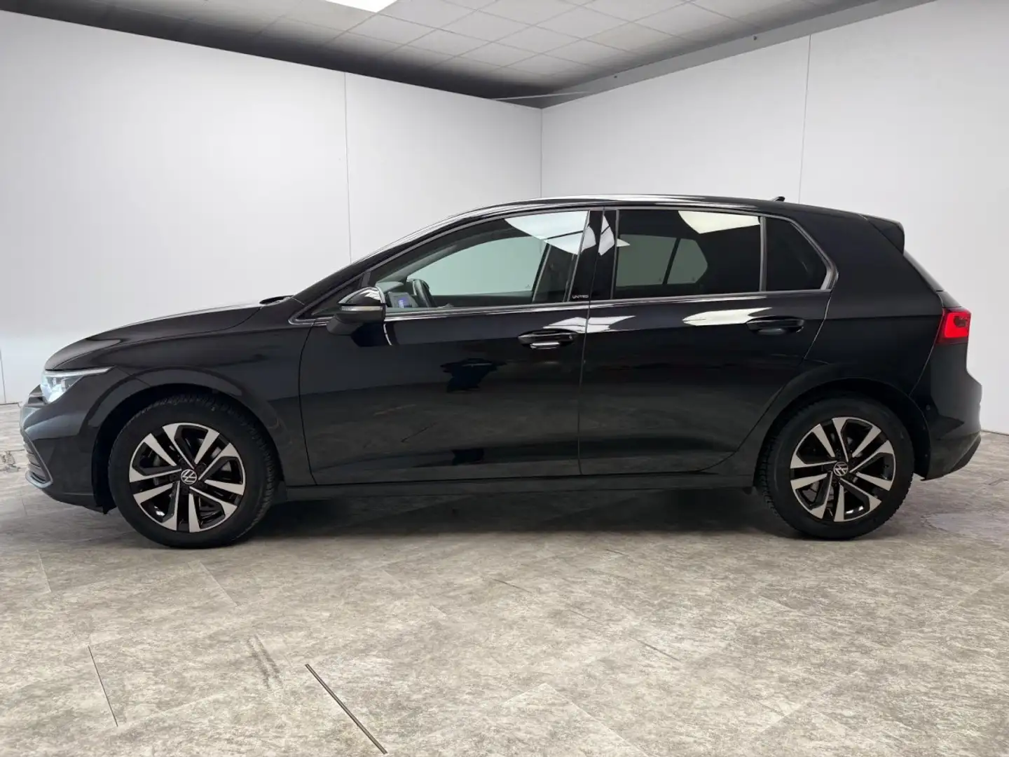 Volkswagen Golf VIII 2.0 TDI United Panorama Klima Navi Schwarz - 2