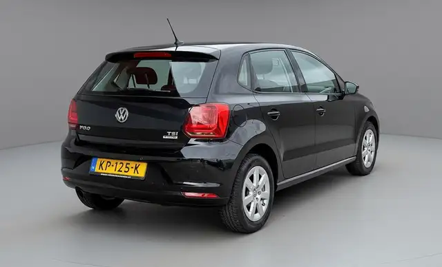 Volkswagen Polo view 2