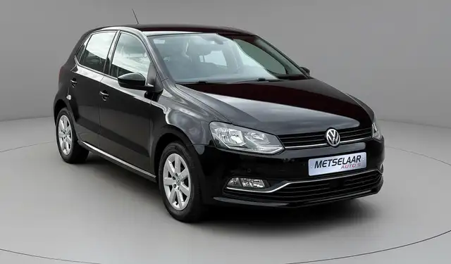 Volkswagen Polo view 5