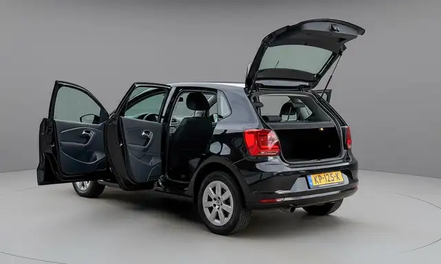 Volkswagen Polo view 6