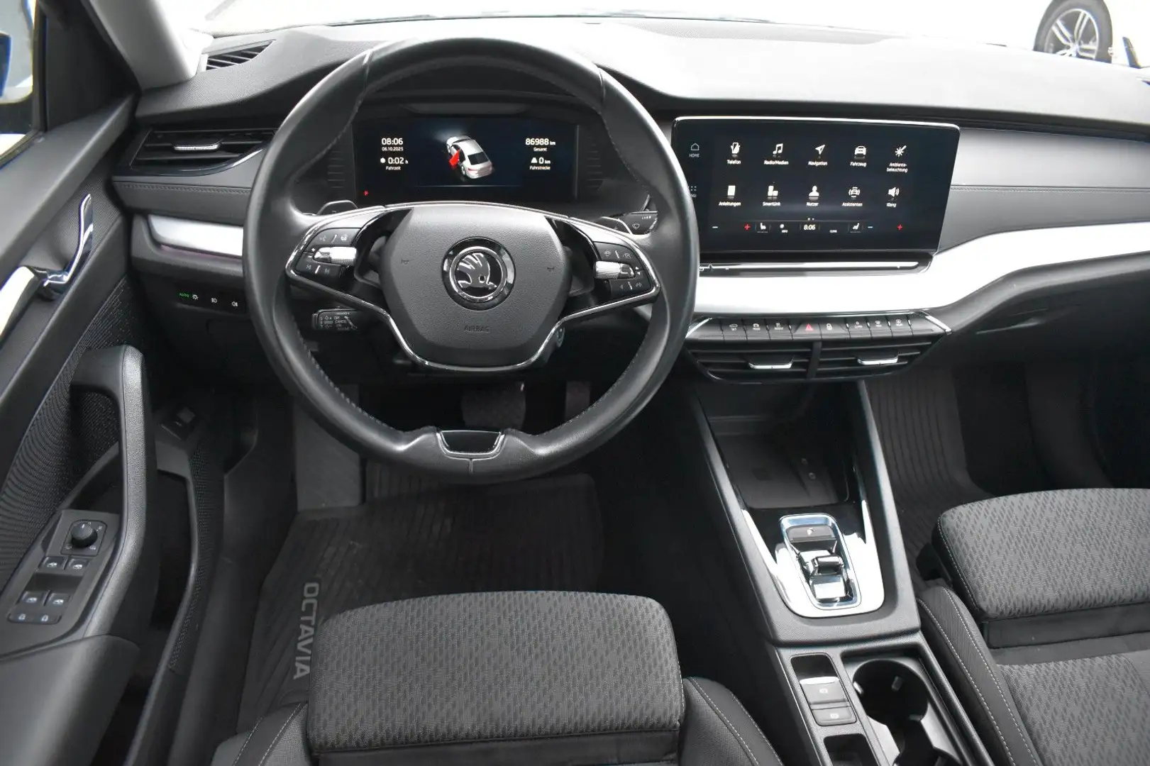 Skoda Octavia Lim. Clever*AHK*LED*VIRTUAL*KAMERA*NAVI Blauw - 2