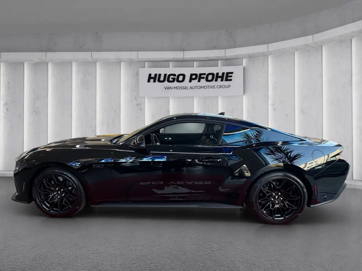 Ford Mustang GT Fastback V8 5.0 l Ti-VCT V8. 10-Gang-Automatik Schwarz - 2