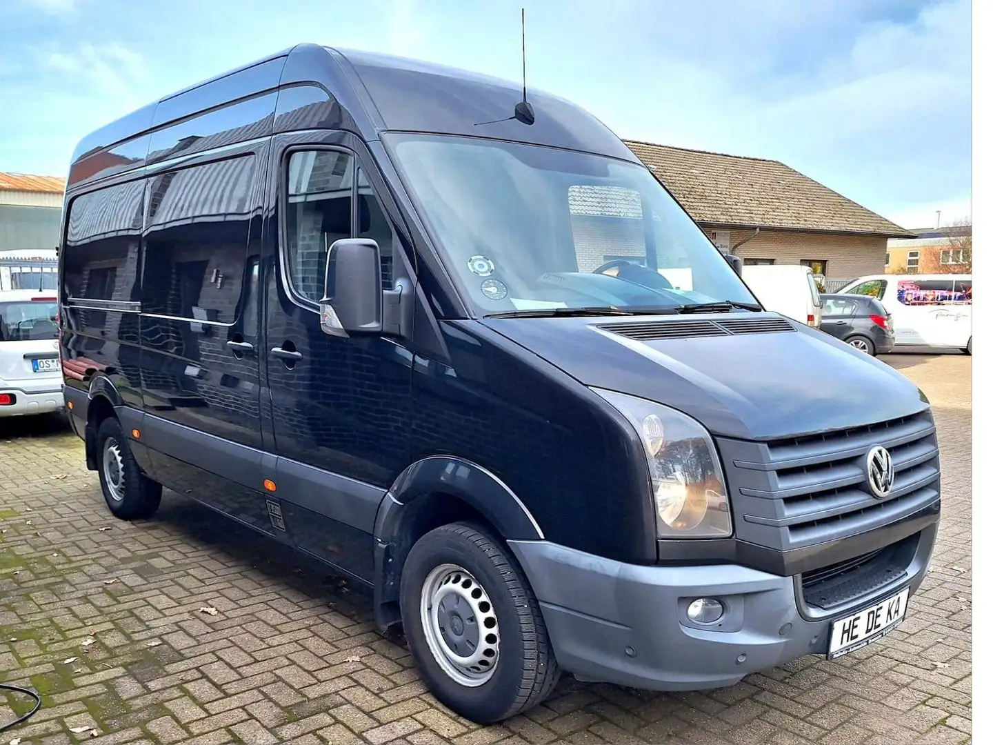 Volkswagen Crafter 35 Hochdach Hub-Laderamp. Klima Standhz. Schwarz - 2