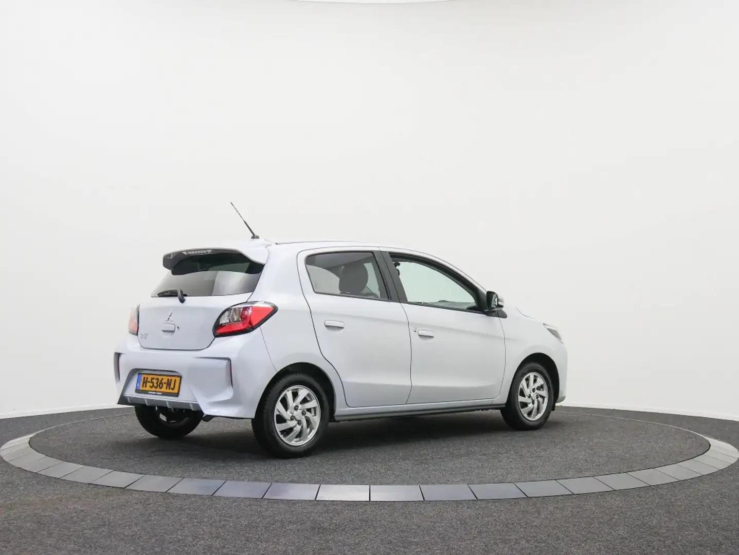 Mitsubishi Space Star 1.2 Nova | Navigatie | Stoelverwarming Wit - 2