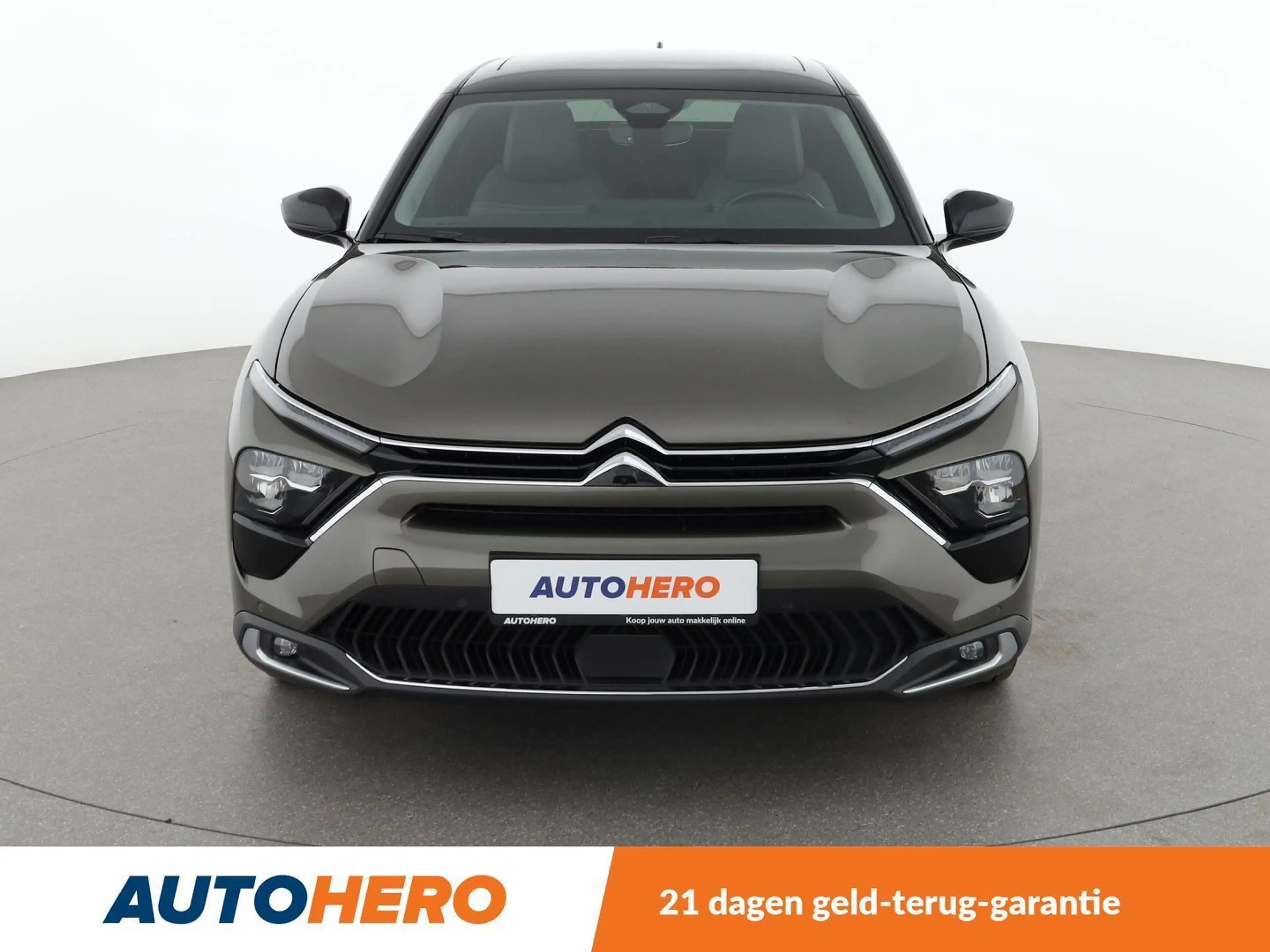 Citroen C5 X 1.6 Plug-in Hybrid Shine Pack — photo 9