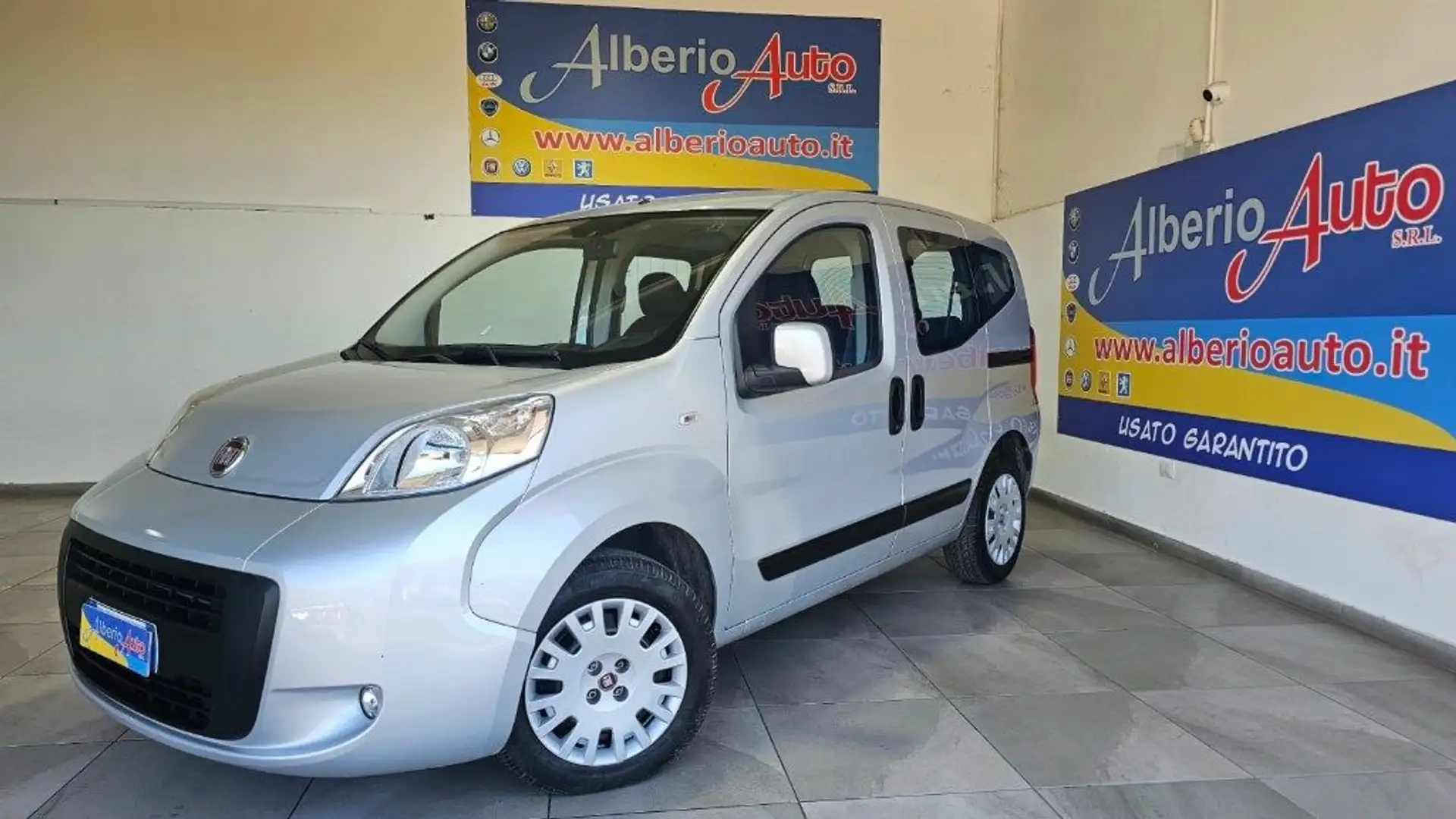 Fiat Qubo 1.3 MJT 80 CV Dynamic Silber - 1
