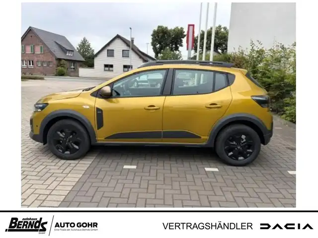 Dacia Sandero view 3