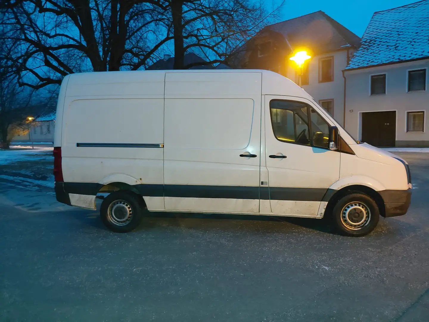 Volkswagen Crafter Crafter 35 L2H2 TDI Edition Weiß - 2