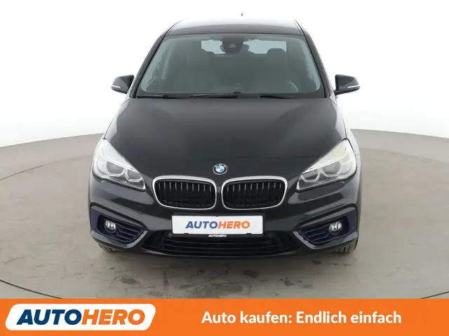 BMW 2 Series view 9