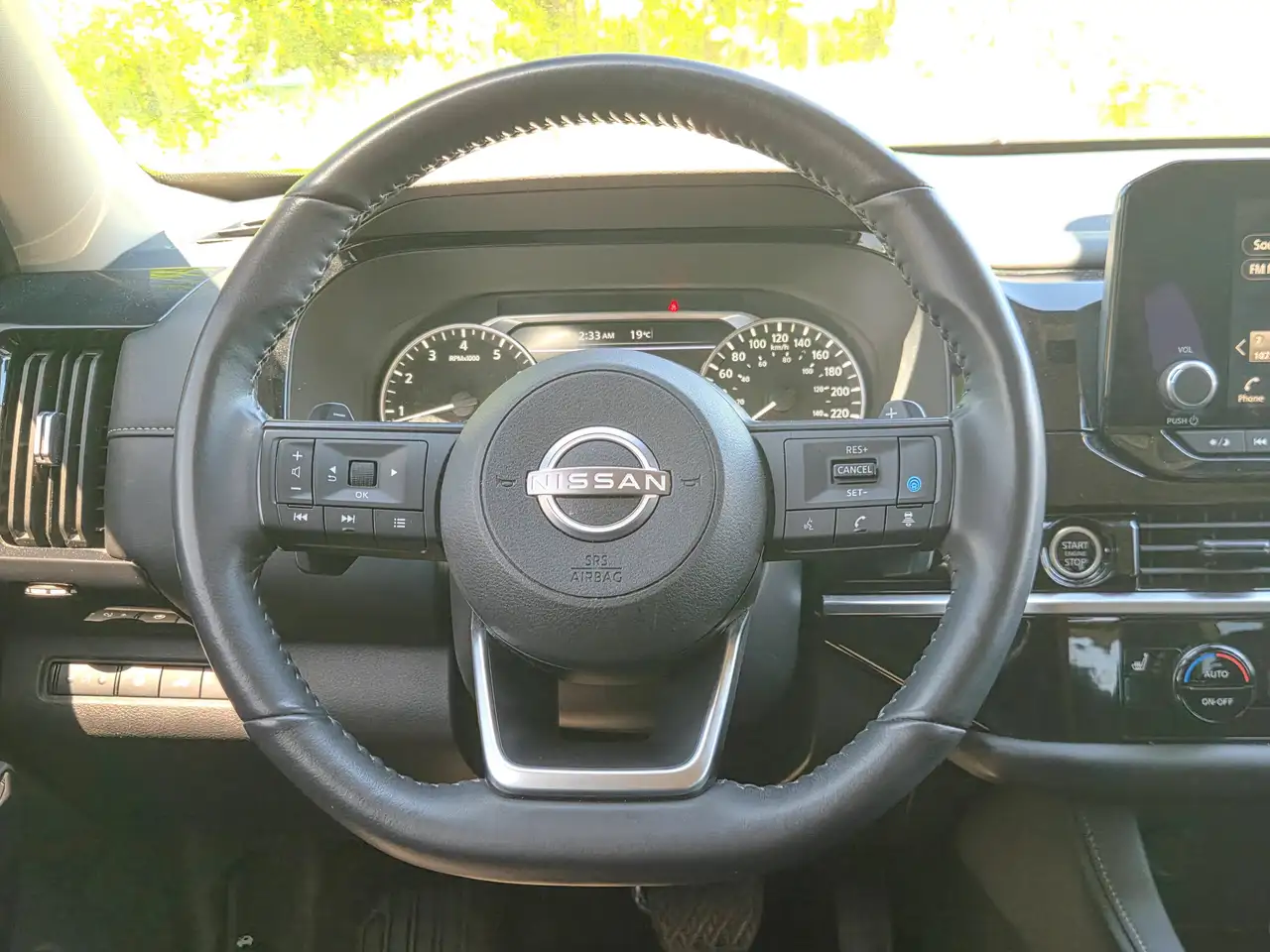 Nissan Pathfinder photo Nissan Pathfinder