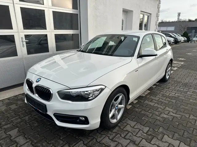 BMW 118 i Automatik Sport Line 4 Zylinder