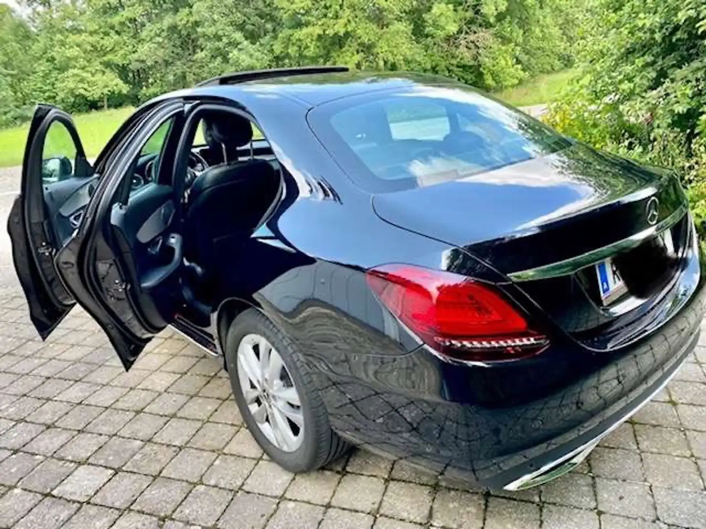 Mercedes-Benz C 220 C+220+d+4MATIC+Aut. Schwarz - 2