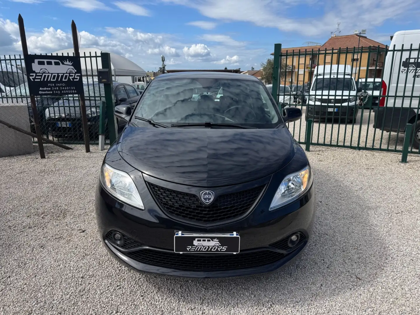 Lancia Ypsilon III 1.0 firefly hybrid EcoChic Nero - 1