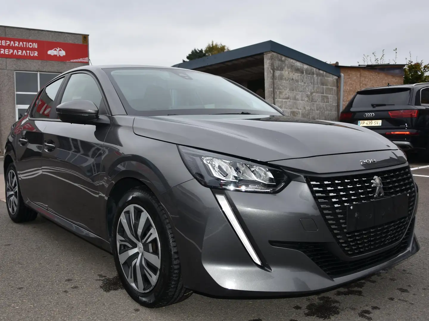 Peugeot 208 208 1.5* CARPLAY* ECRAN* 1ER PROP* GARANTIE *** Gris - 2