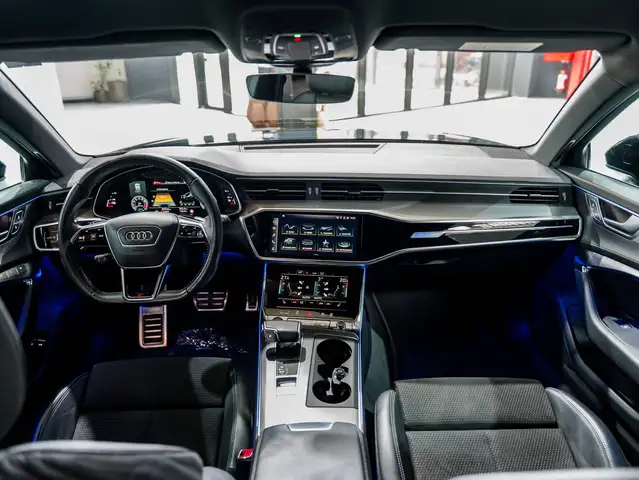 Audi A6 view 12