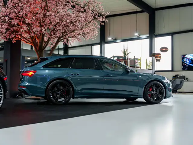 Audi A6 view 7