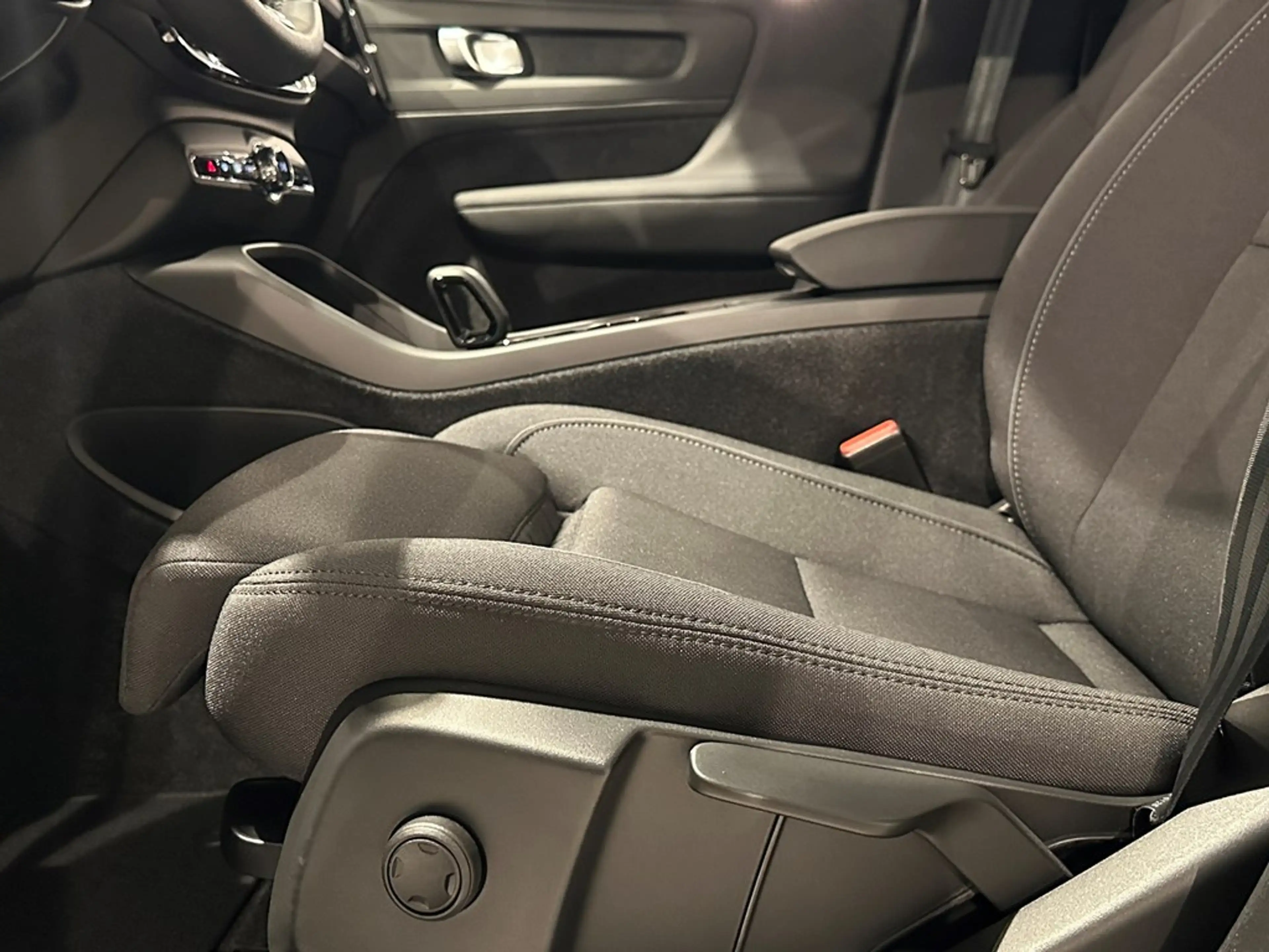 Volvo C40 Recharge Extended Range — photo 6