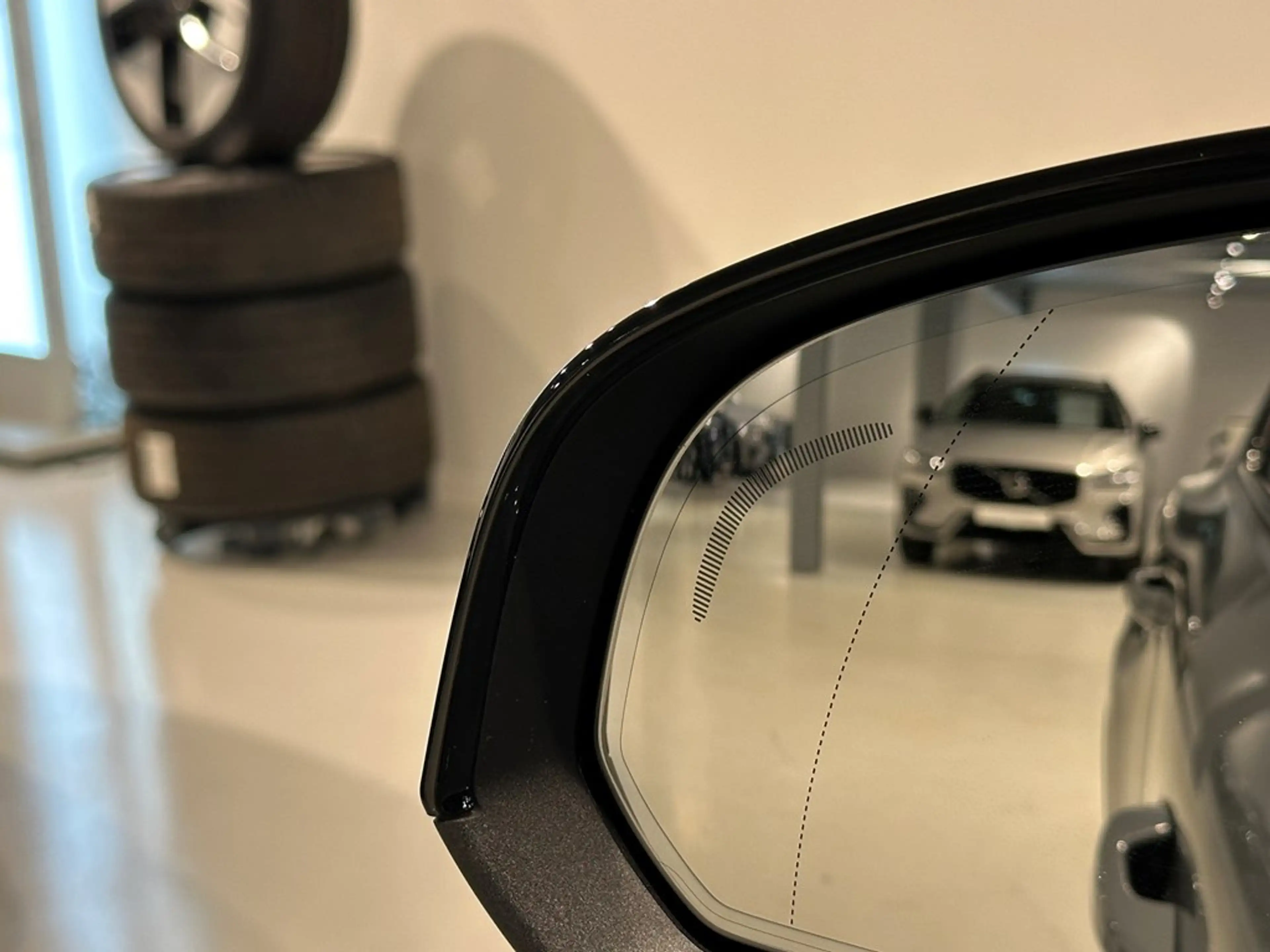 Volvo C40 Recharge Extended Range — photo 8