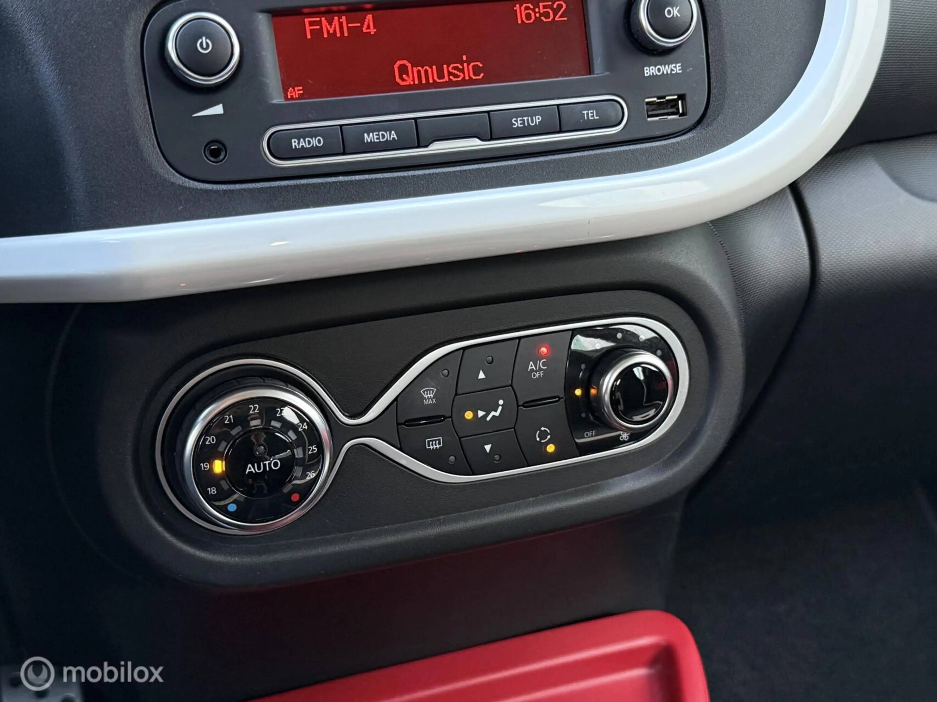 Renault Twingo 1.0 SCe Intens | Cruise | Climate | 35dKM! — photo 9