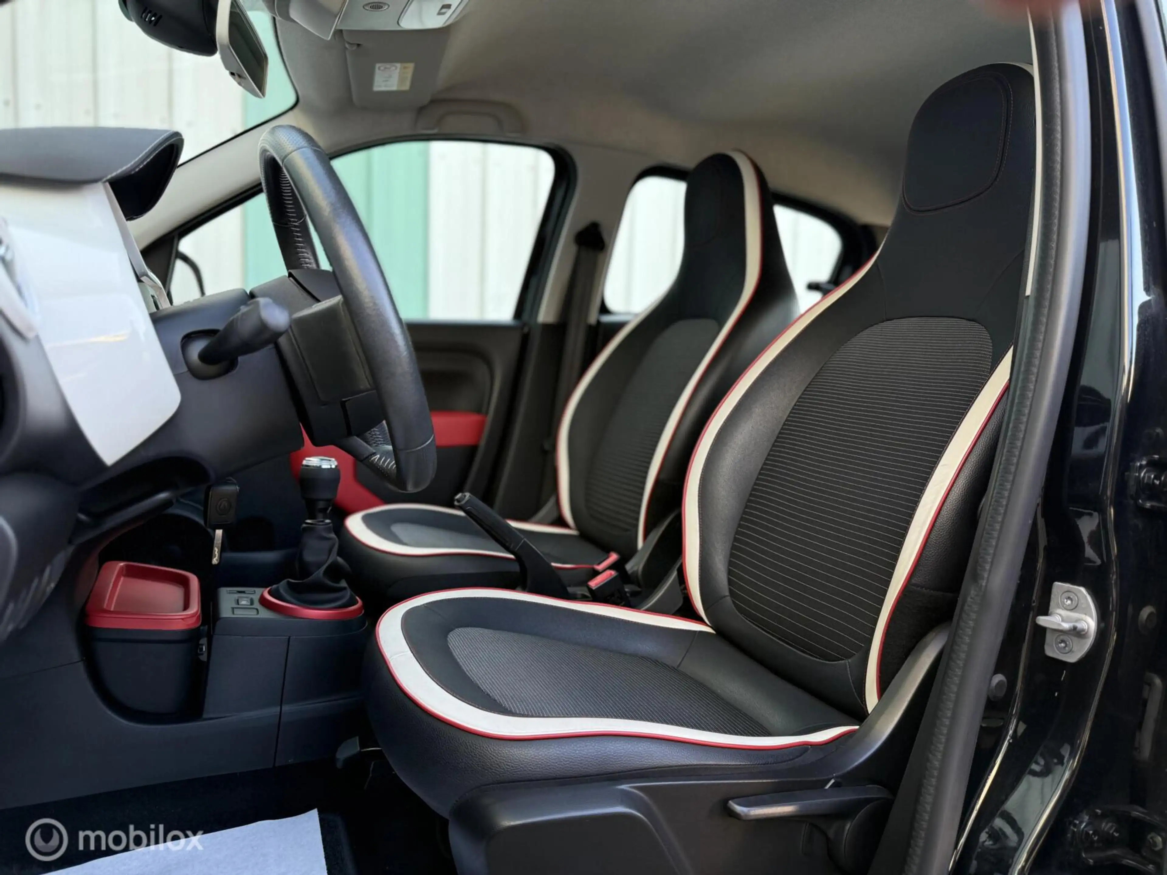 Renault Twingo 1.0 SCe Intens | Cruise | Climate | 35dKM! — photo 4