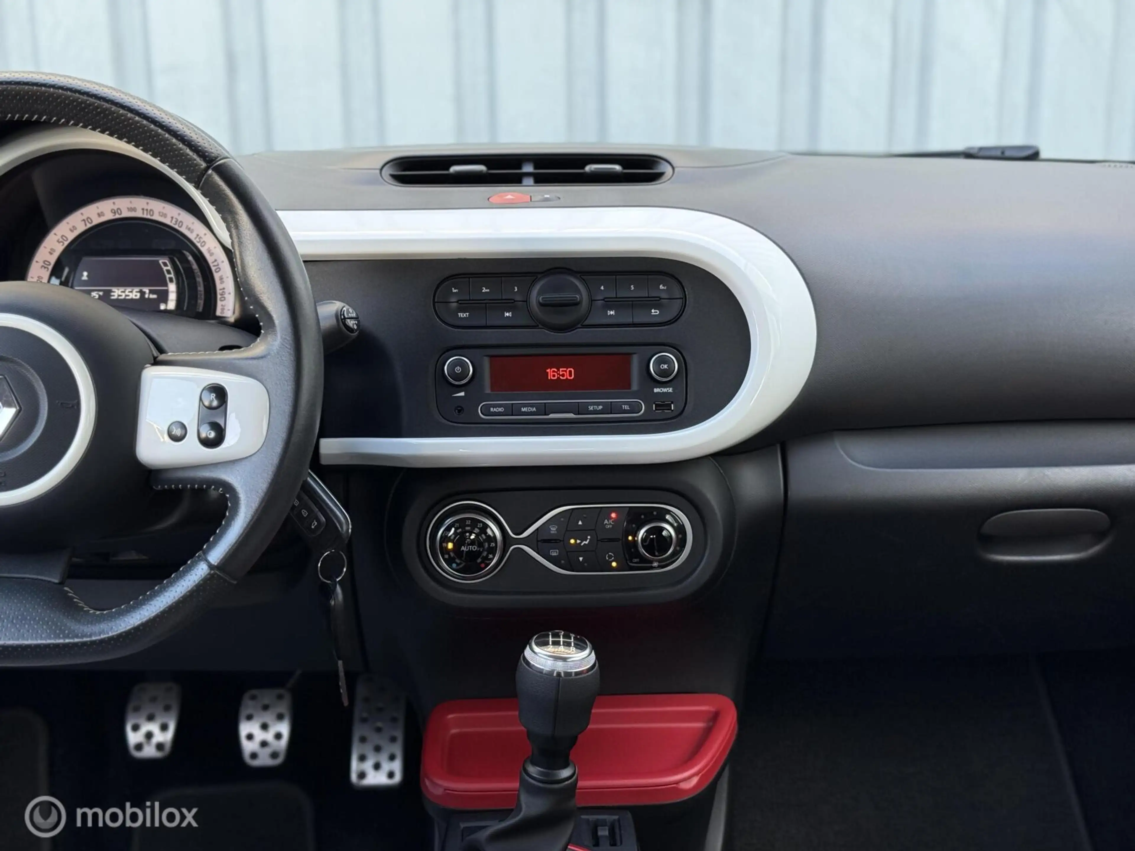 Renault Twingo 1.0 SCe Intens | Cruise | Climate | 35dKM! — photo 18