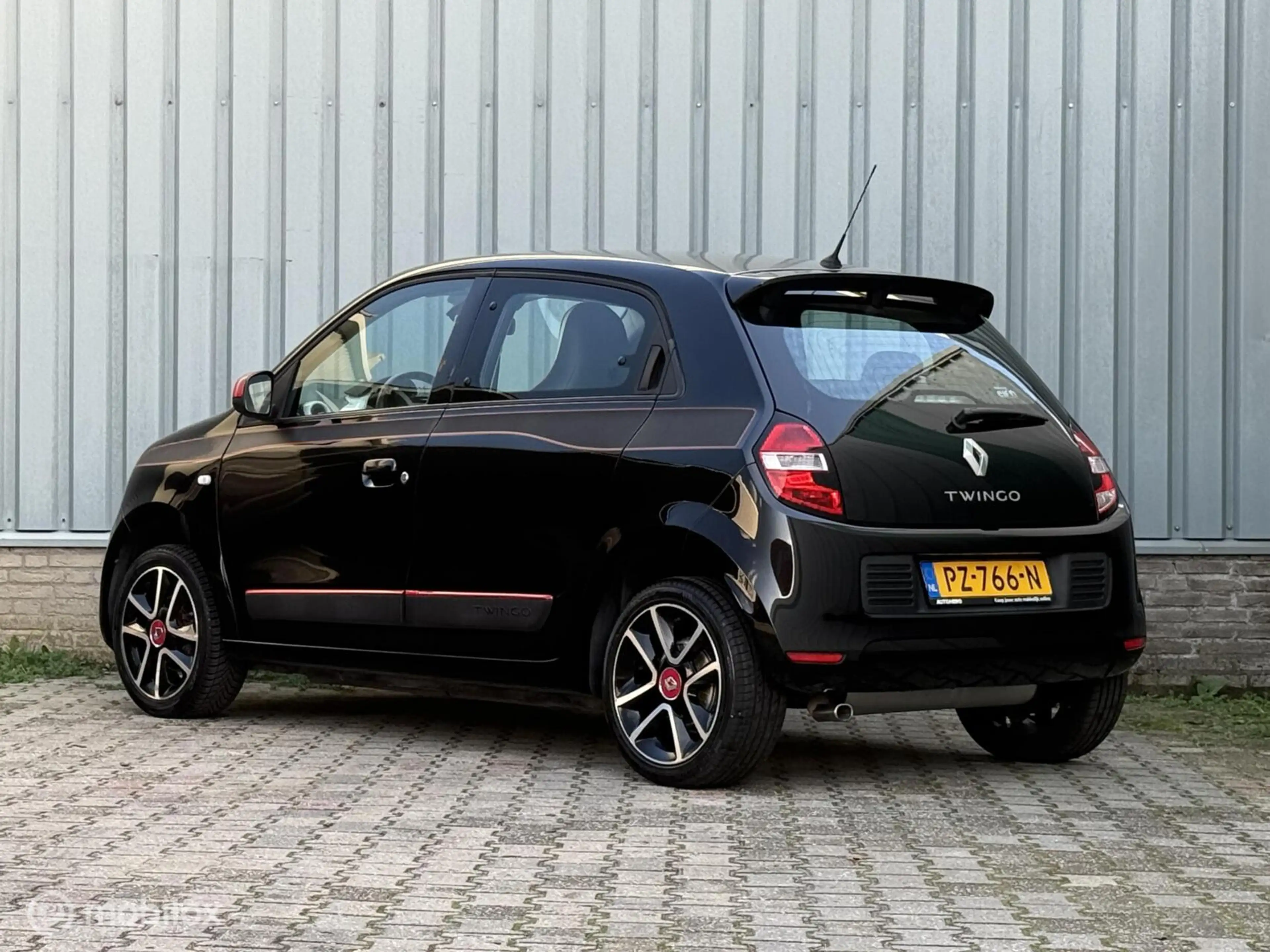 Renault Twingo 1.0 SCe Intens | Cruise | Climate | 35dKM! — photo 15