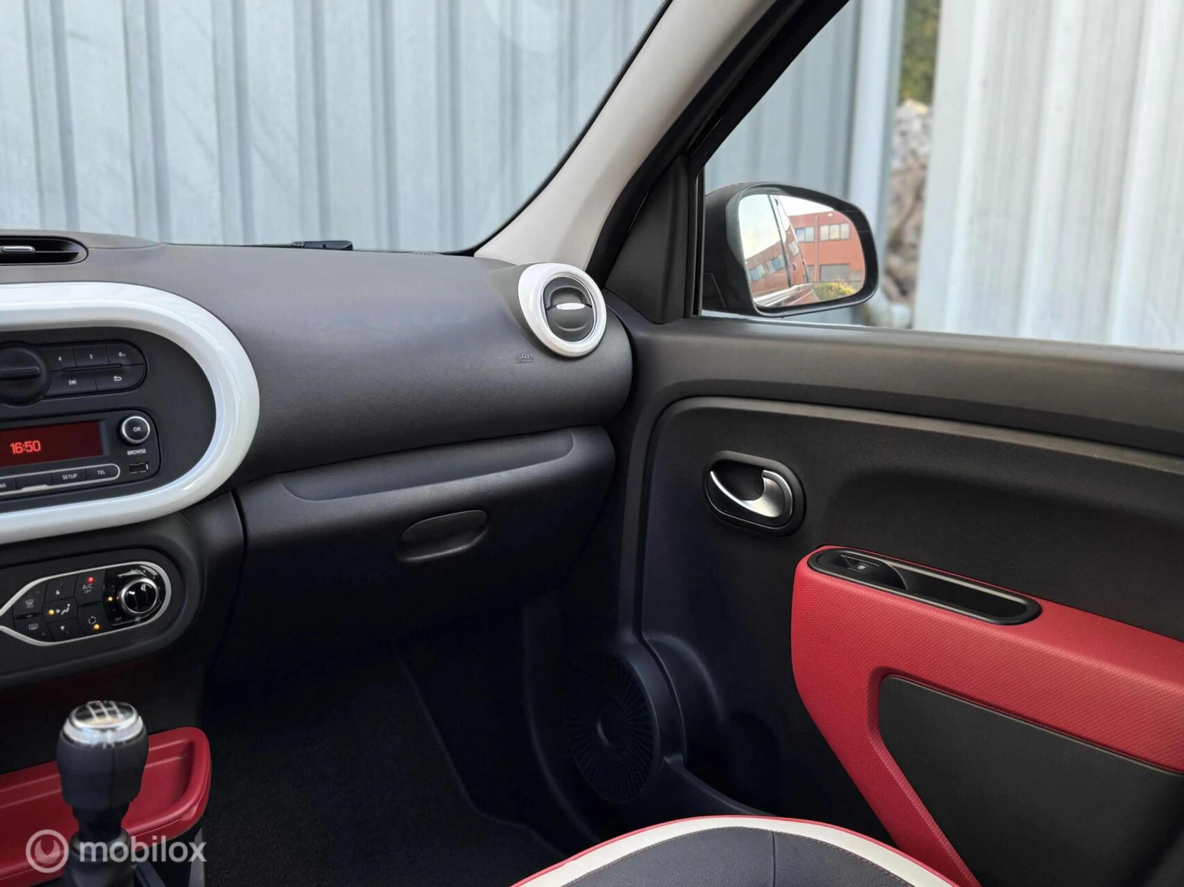 Renault Twingo 1.0 SCe Intens | Cruise | Climate | 35dKM! — photo 25