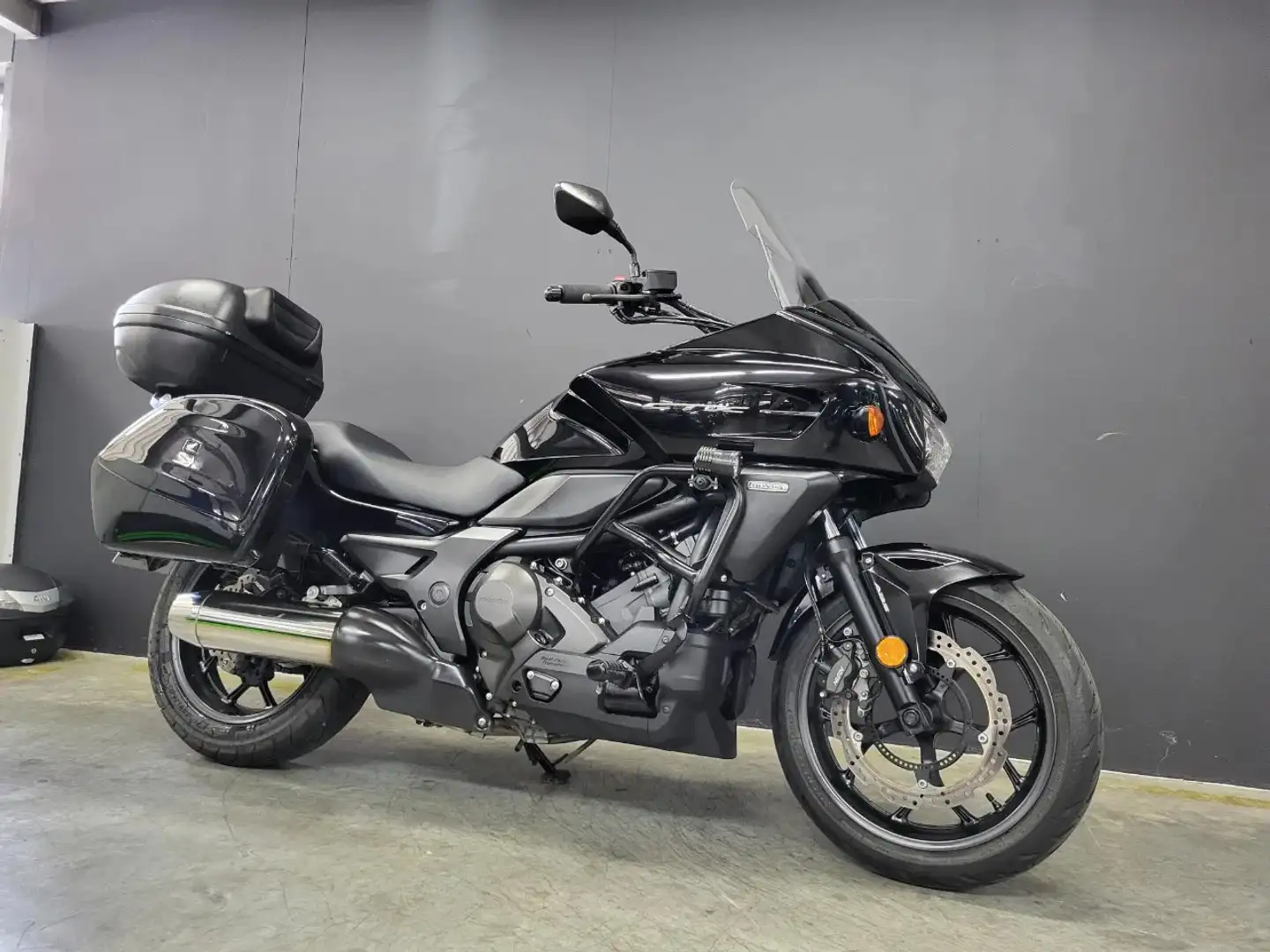 Honda CTX 700 (DCT) - 1