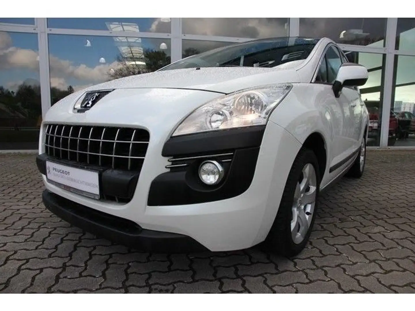 Peugeot 3008 Active 120 Klima, EPH Weiß - 2