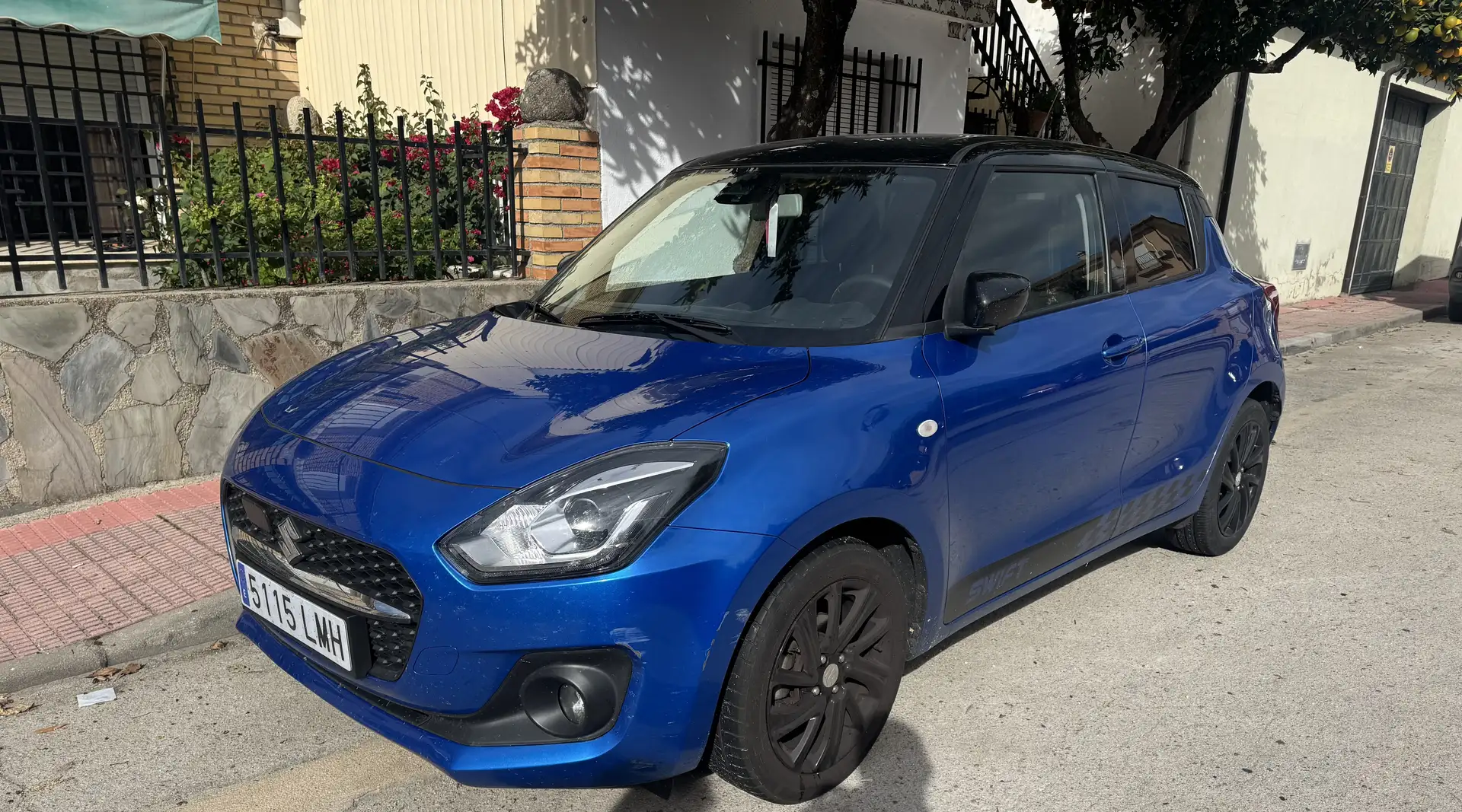 Suzuki Swift 1.2 Mild Hybrid GLE CVT - 1