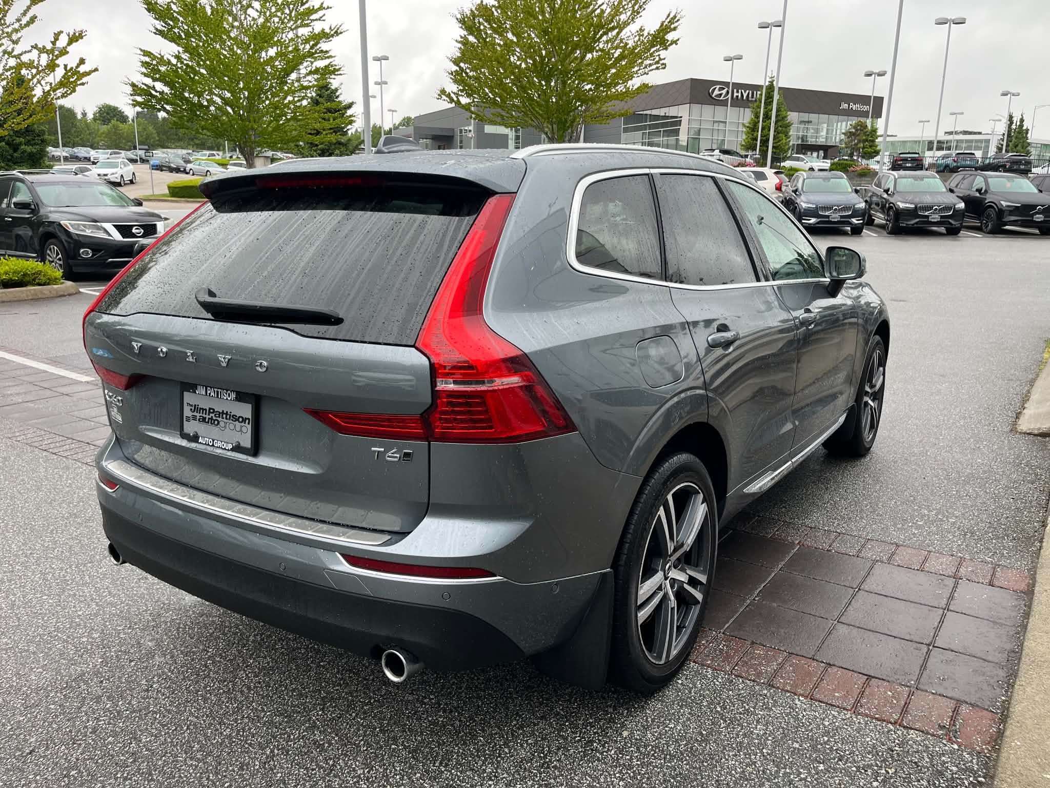 2019 Volvo XC60 T6 AWD Momentum alt 5
