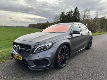 Mercedes GLA 45 AMG 4MATIC | Schaalstoelen | PANO