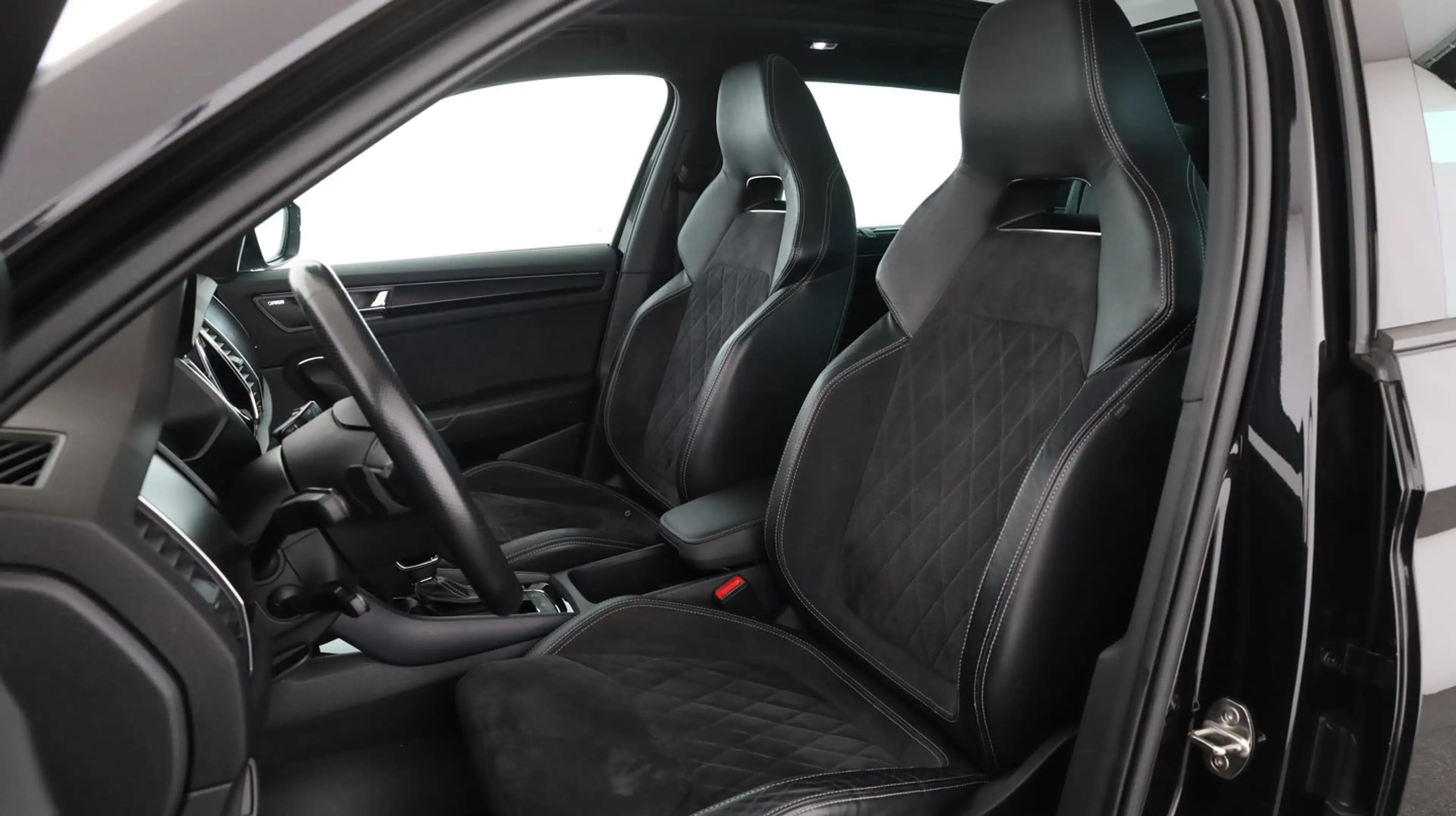 Skoda Kodiaq 4x4 SportLine TDI SCR DSG — photo 9