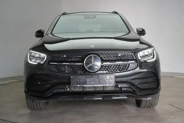 Mercedes-Benz GLC view 2