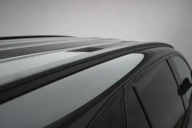 Mercedes-Benz GLC view 14