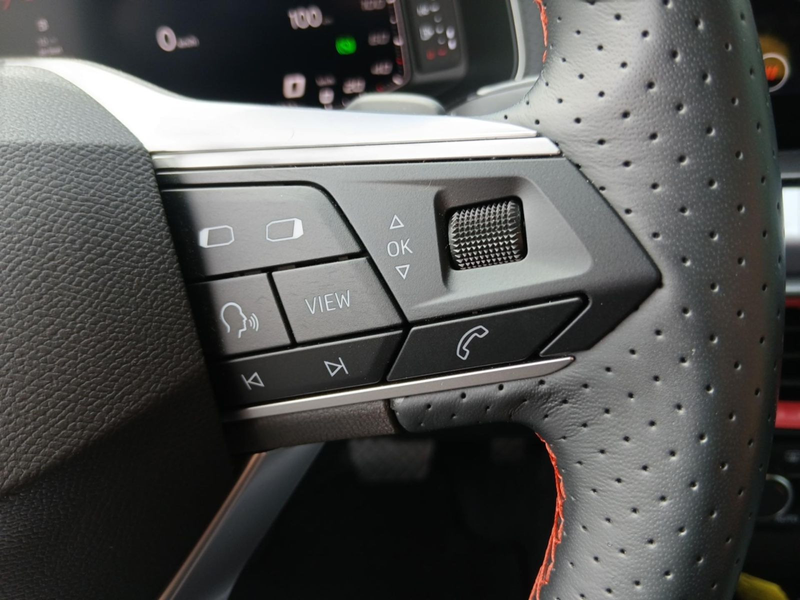 SEAT Arona 1.5 TSI FR DSG *ACC*LED*NAV*Vision+*SHZ* — photo 14