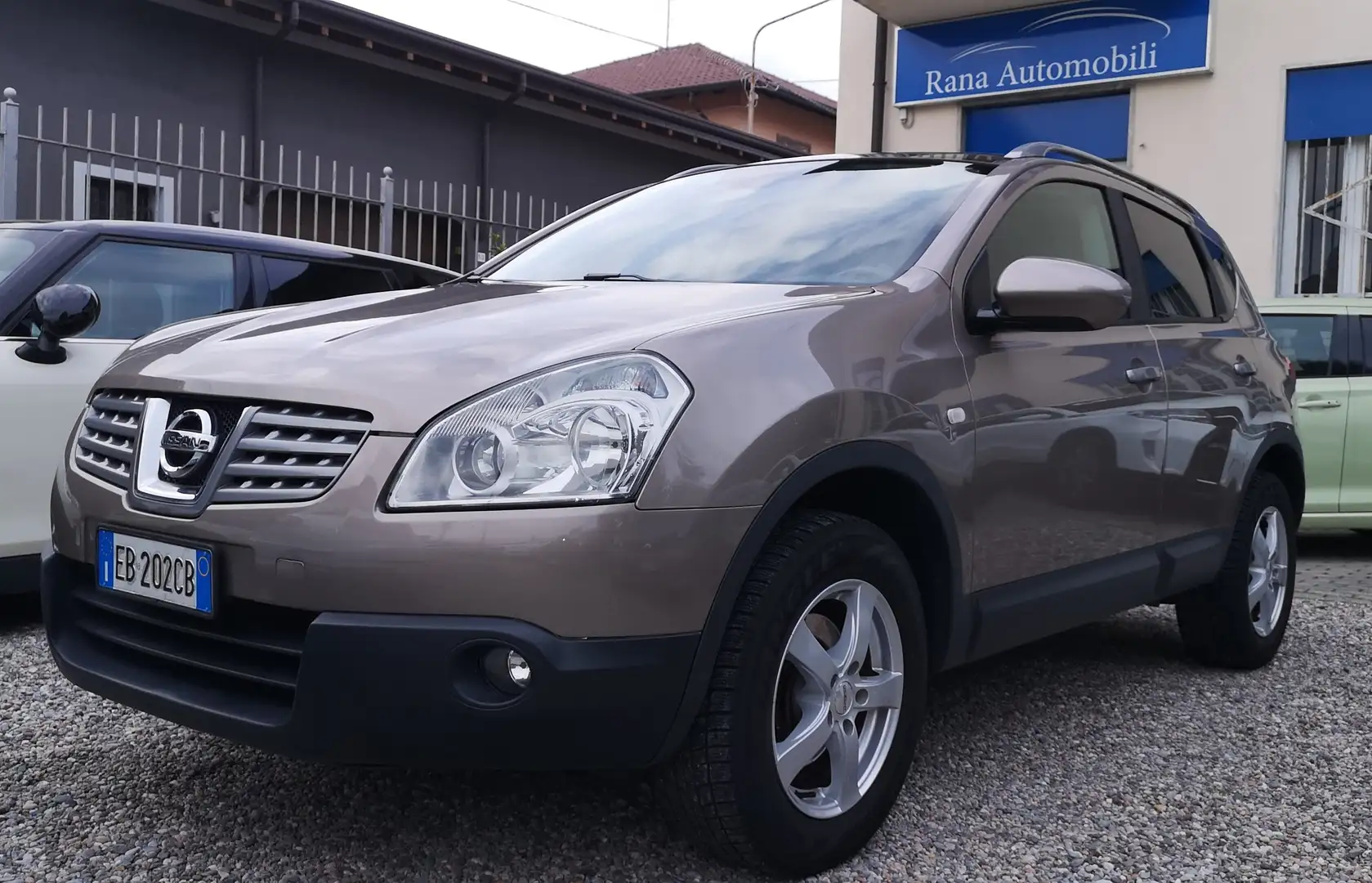 Nissan Qashqai 1.6 Benzina Acenta Navy Grijs - 1