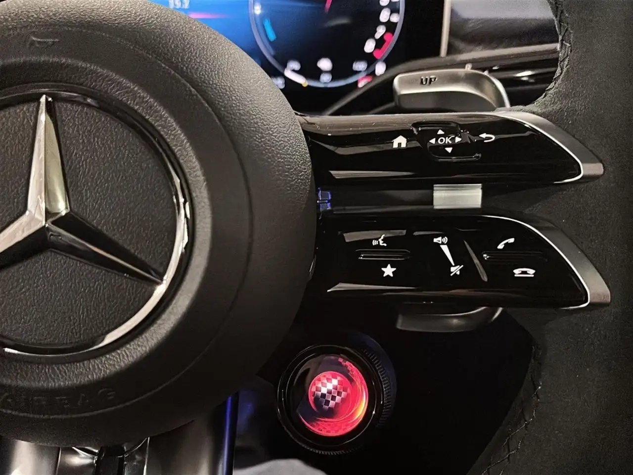Mercedes-Benz GLC снимка Mercedes-Benz GLC