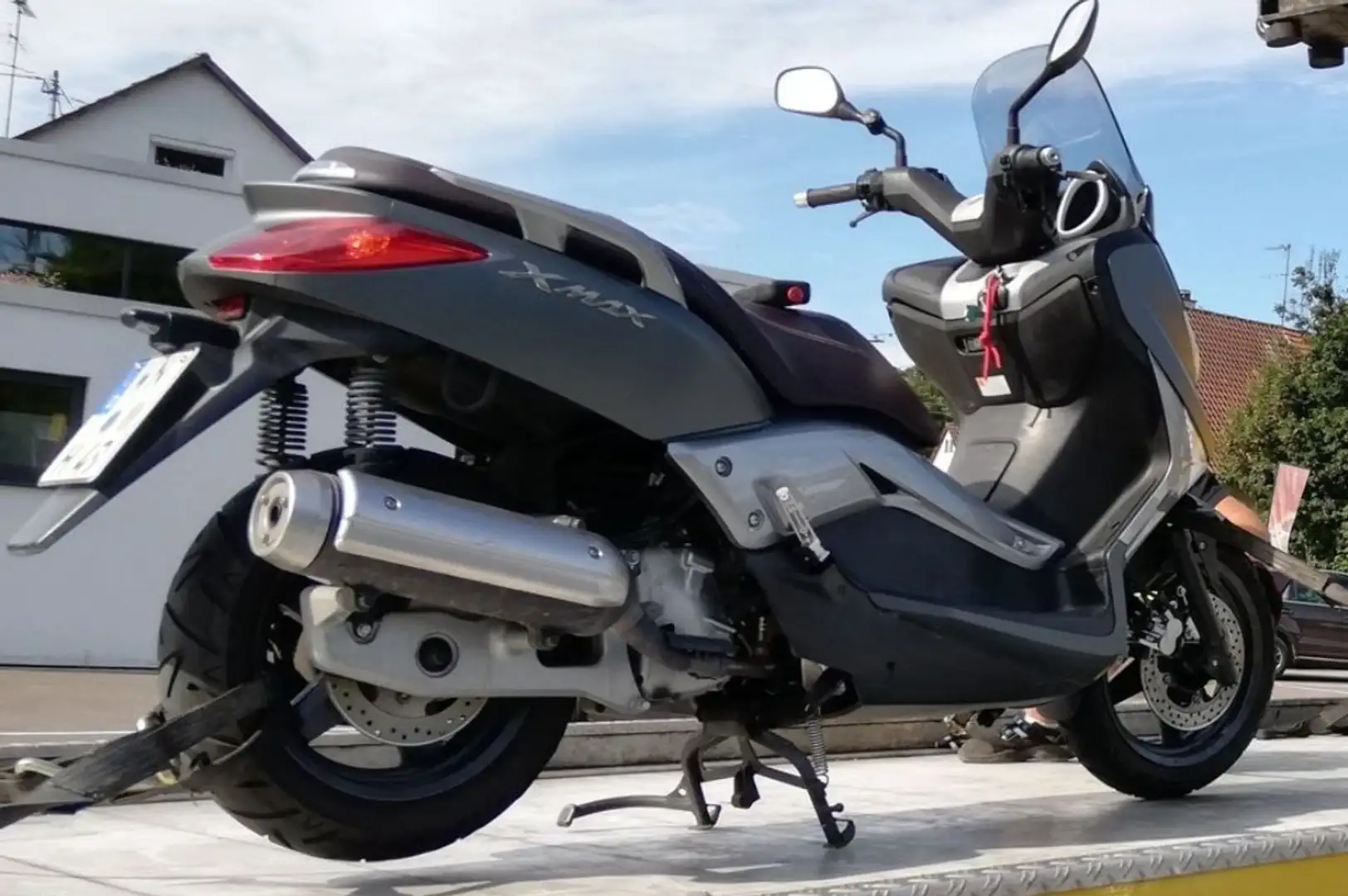 Yamaha X-Max 125 YP125R Grau - 1