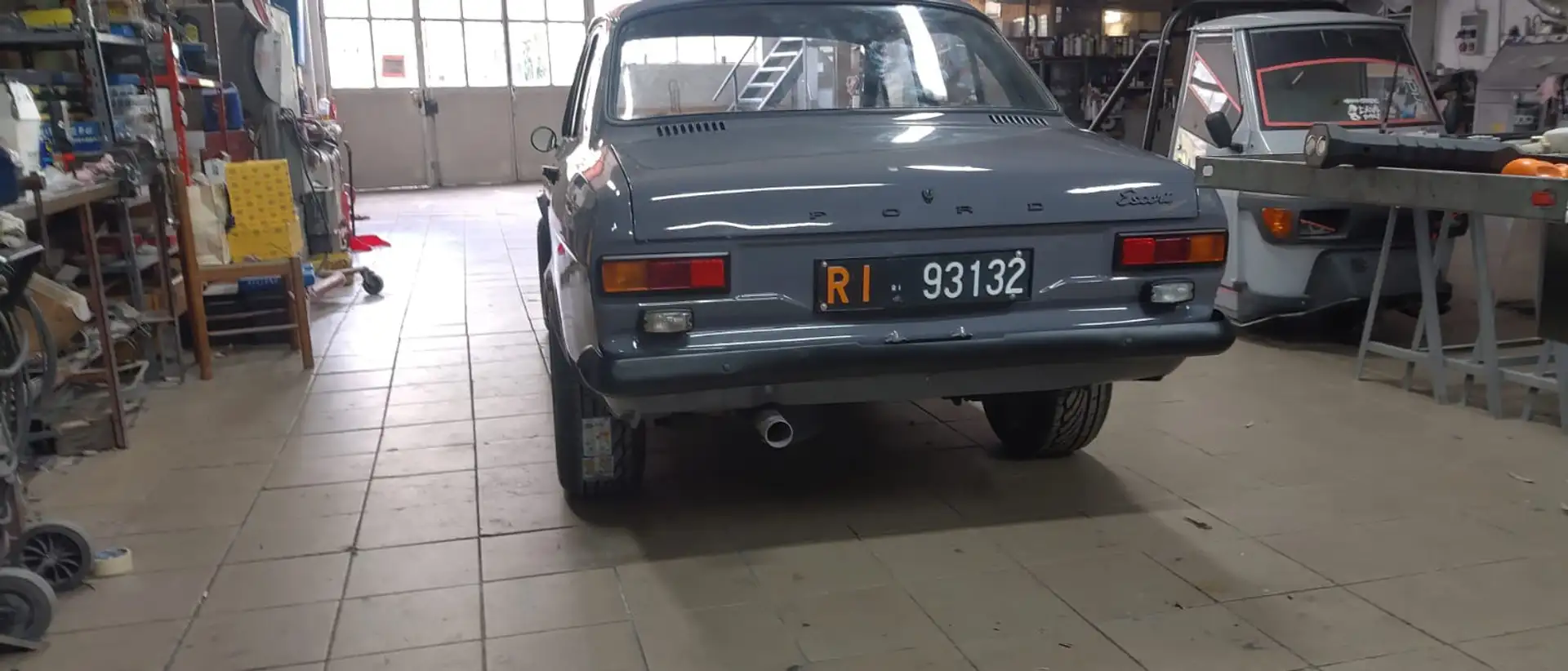 Ford Escort 5p 1.1 GL - 2