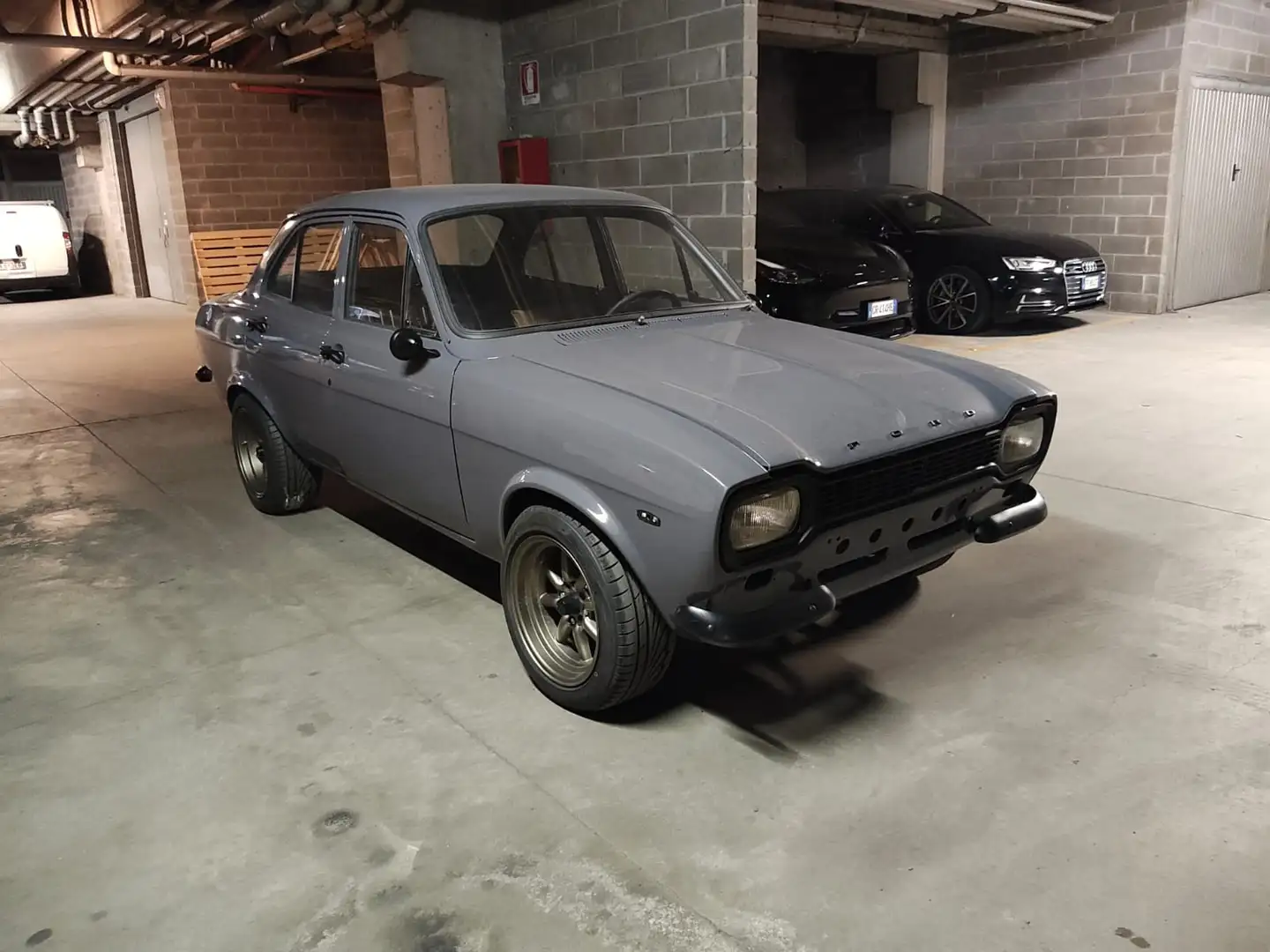 Ford Escort 5p 1.1 GL - 1